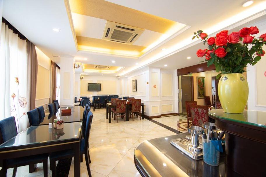 A25 Hotel - 15 Tran Quoc Toan Hanoi Esterno foto