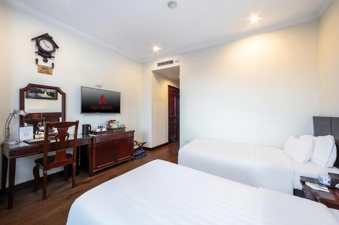 A25 Hotel - 15 Tran Quoc Toan Hanoi Esterno foto