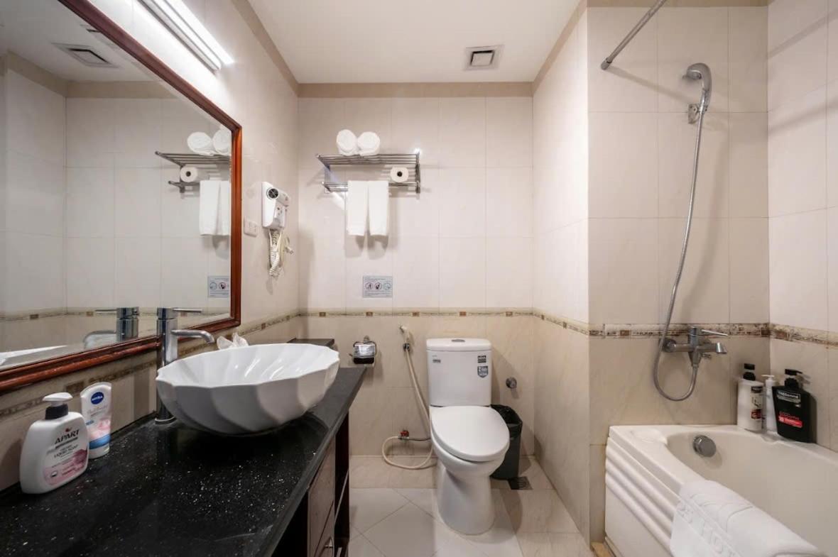 A25 Hotel - 15 Tran Quoc Toan Hanoi Esterno foto