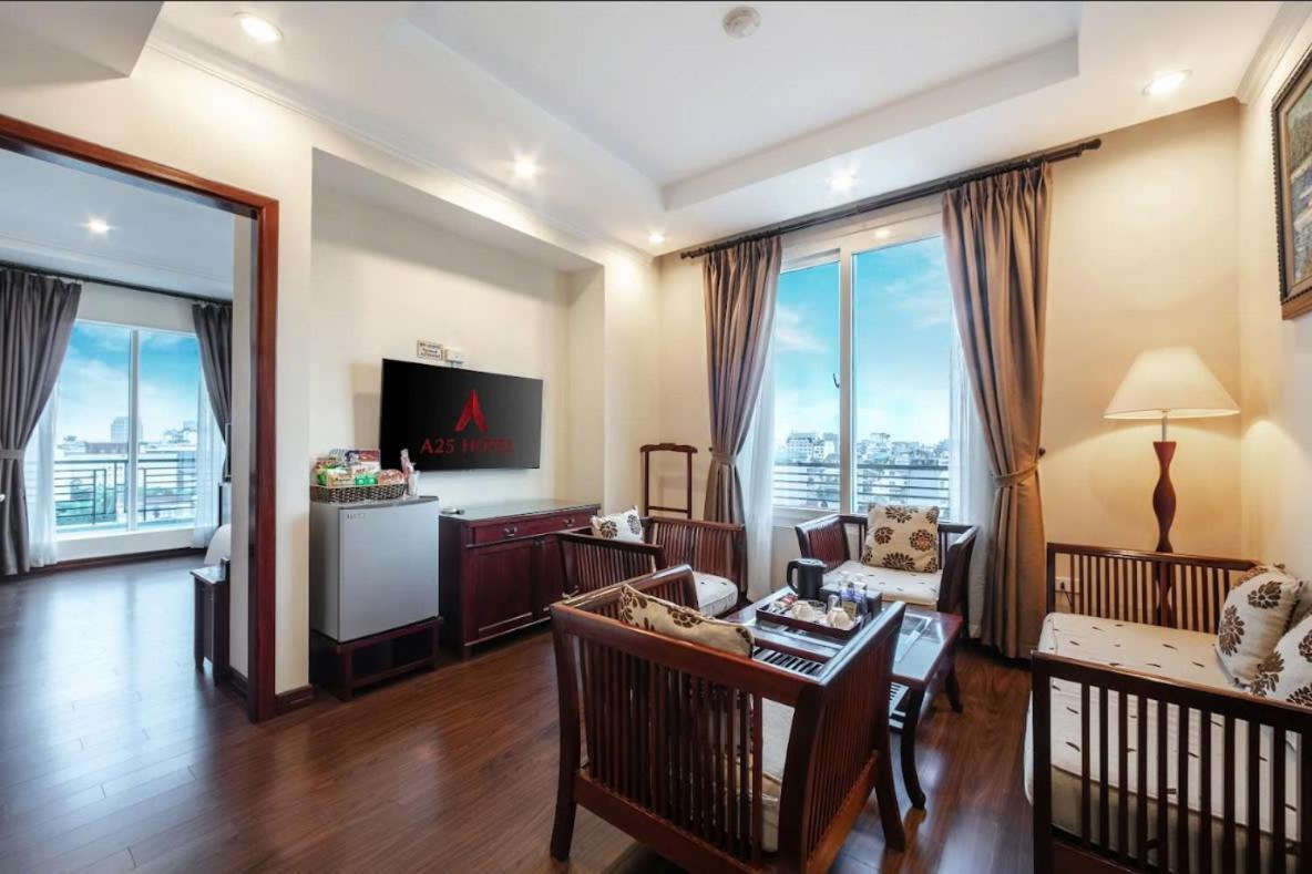 A25 Hotel - 15 Tran Quoc Toan Hanoi Esterno foto